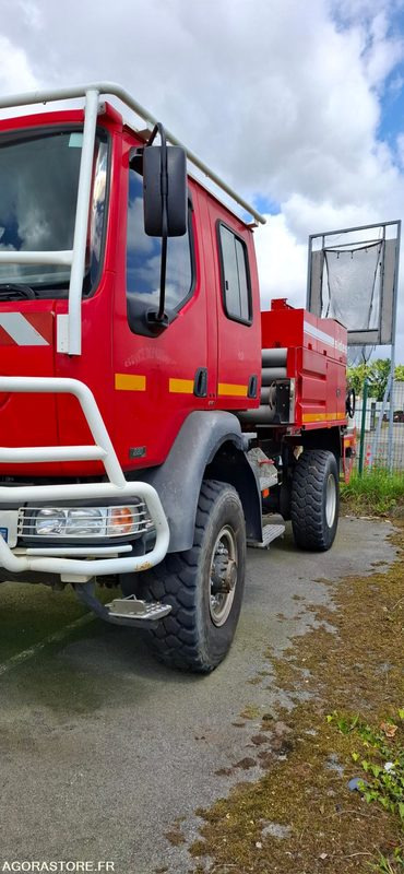 CAMION CITERNE FEUX FORET - RENAULT MIDLUM 220/12 - EP 236 ZQ - Kamion: slika 3 CAMION CITERNE FEUX FORET - RENAULT MIDLUM 220/12 - EP 236 ZQ - Kamion: slika 3