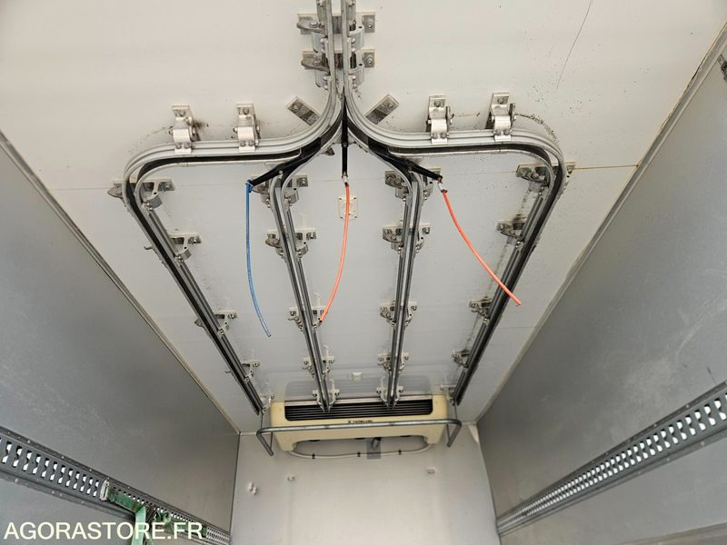 IVECO DAILY 72C21 PORTE VIANDE FRIGORIFIQUE - 2017 - Kamion: slika 5 IVECO DAILY 72C21 PORTE VIANDE FRIGORIFIQUE - 2017 - Kamion: slika 5