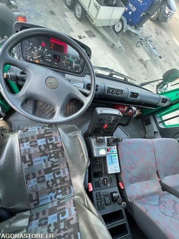 MERCEDES UNIMOG U300C VERSION COMMUNALE 2000 97652 KM - Kamion: slika 4 MERCEDES UNIMOG U300C VERSION COMMUNALE 2000 97652 KM - Kamion: slika 4