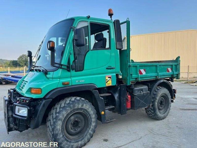 MERCEDES UNIMOG U300C VERSION COMMUNALE 2003 38210 KM + EPAREUSE CMV 450GP - Kamion: slika 3 MERCEDES UNIMOG U300C VERSION COMMUNALE 2003 38210 KM + EPAREUSE CMV 450GP - Kamion: slika 3