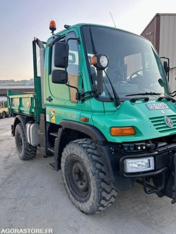 MERCEDES UNIMOG U300C VERSION COMMUNALE 2003 38210 KM + EPAREUSE CMV 450GP - Kamion: slika 4 MERCEDES UNIMOG U300C VERSION COMMUNALE 2003 38210 KM + EPAREUSE CMV 450GP - Kamion: slika 4
