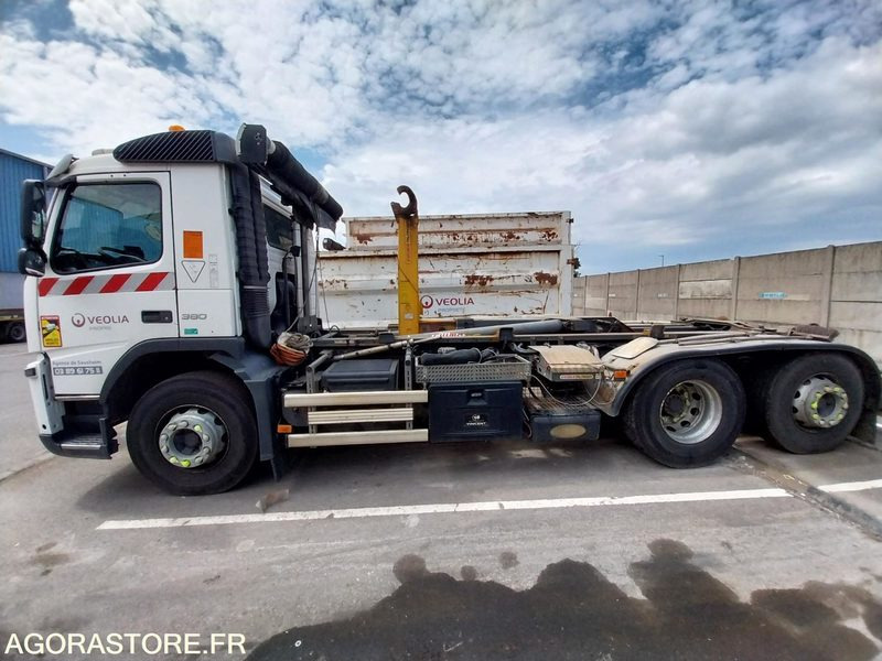 R52002-PORTEUR POLYBENNE VOLVO FM de 2011-BRAS GUIMA PALFINGER T18 - 576 225 Km. - Kamion: slika 2 R52002-PORTEUR POLYBENNE VOLVO FM de 2011-BRAS GUIMA PALFINGER T18 - 576 225 Km. - Kamion: slika 2