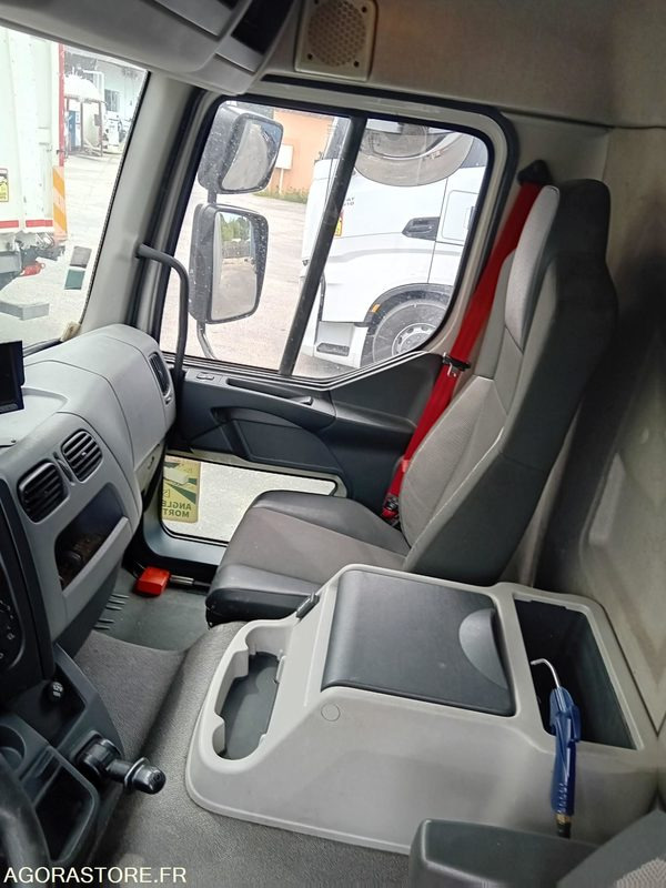 RENAULT - D MED 210 DTI5 - 2014 / 681575 KM (2537) - Kamion: slika 5 RENAULT - D MED 210 DTI5 - 2014 / 681575 KM (2537) - Kamion: slika 5