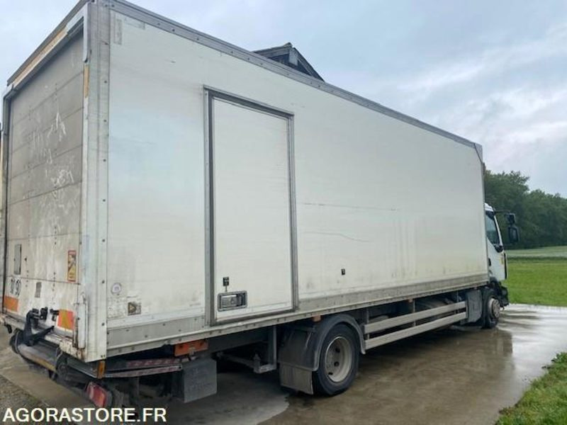 RENAULT FOURGON HAYON D12 - 2017 - 300 000km - Kamion: slika 4 RENAULT FOURGON HAYON D12 - 2017 - 300 000km - Kamion: slika 4