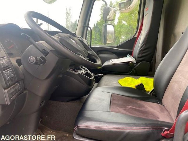 RENAULT FOURGON HAYON D12 - 2017 - 300 000km - Kamion: slika 2 RENAULT FOURGON HAYON D12 - 2017 - 300 000km - Kamion: slika 2