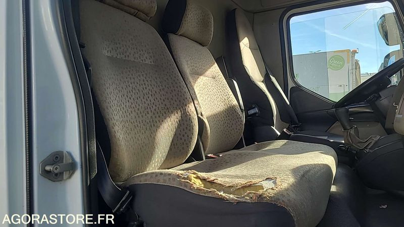 Renault Midlum - 2009 - 89636kms - AC796HH - Kamion: slika 4 Renault Midlum - 2009 - 89636kms - AC796HH - Kamion: slika 4