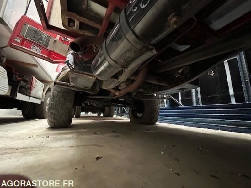 UNIMOG 406.200/416 4X4 17870 KM - Kamion: slika 4 UNIMOG 406.200/416 4X4 17870 KM - Kamion: slika 4