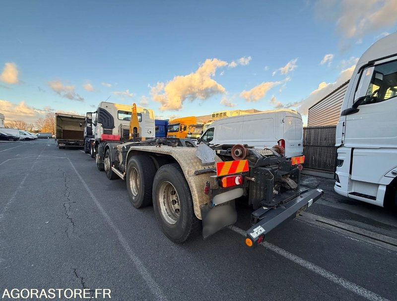 VOLVO FM12 380 - 2004 - 636 982 - Kamion: slika 4 VOLVO FM12 380 - 2004 - 636 982 - Kamion: slika 4