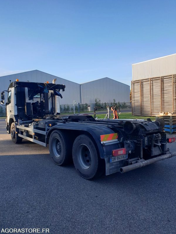 VOLVO FMX POLYBENNE AVEC BRAS DE LEVAGE EURO 6 - 2015 - 227924km - Kamion: slika 4 VOLVO FMX POLYBENNE AVEC BRAS DE LEVAGE EURO 6 - 2015 - 227924km - Kamion: slika 4