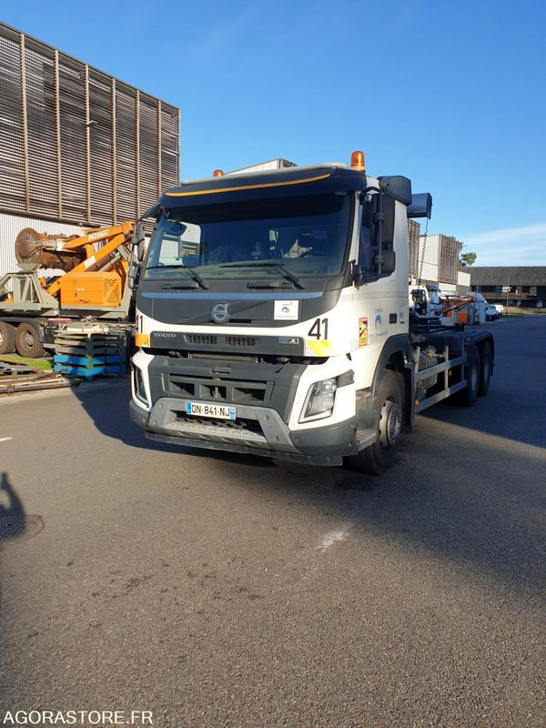 VOLVO FMX POLYBENNE AVEC BRAS DE LEVAGE EURO 6 - 2015 - 227924km - Kamion: slika 2 VOLVO FMX POLYBENNE AVEC BRAS DE LEVAGE EURO 6 - 2015 - 227924km - Kamion: slika 2