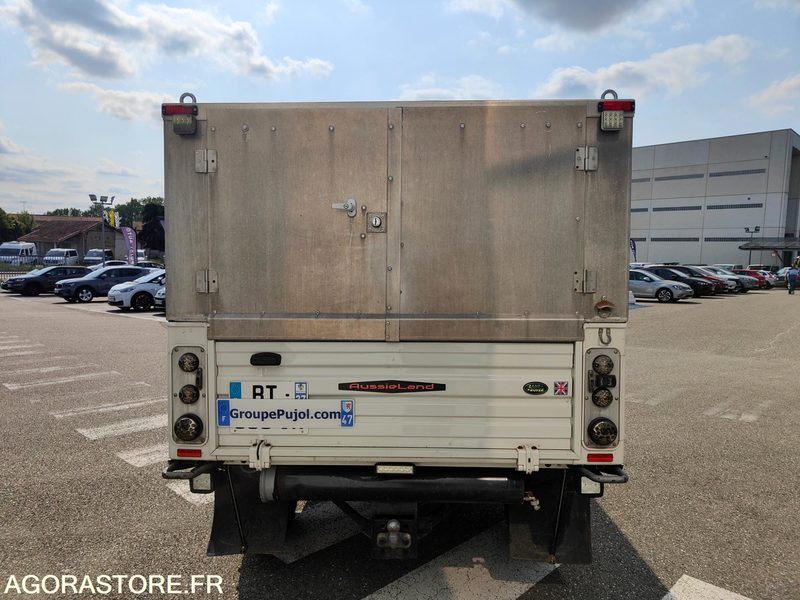 LAND ROVER DEFENDER 130 MARK IV TD5 CREW CAB E - 240 000 KM - Automobil: slika 5 LAND ROVER DEFENDER 130 MARK IV TD5 CREW CAB E - 240 000 KM - Automobil: slika 5