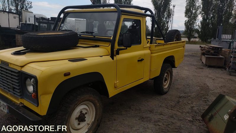 LAND ROVER DEFENDER - 2003 - 98879km - Pikap: slika 2 LAND ROVER DEFENDER - 2003 - 98879km - Pikap: slika 2