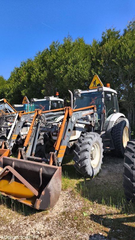 Lot Renault - Tracteur ergos 110-CF 056 - 2001 - 11404 et CHARGEUR FAUCHEUX TRF0 - Traktor: slika 3 Lot Renault - Tracteur ergos 110-CF 056 - 2001 - 11404 et CHARGEUR FAUCHEUX TRF0 - Traktor: slika 3