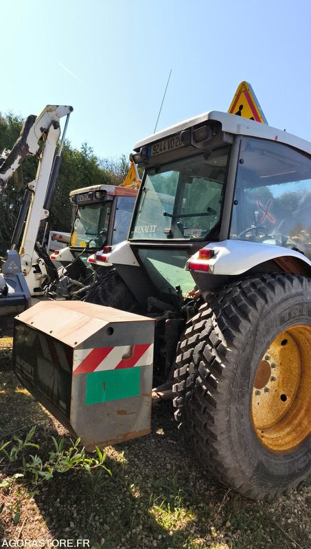 Lot Renault - Tracteur ergos 110-CF 056 - 2001 - 11404 et CHARGEUR FAUCHEUX TRF0 - Traktor: slika 5 Lot Renault - Tracteur ergos 110-CF 056 - 2001 - 11404 et CHARGEUR FAUCHEUX TRF0 - Traktor: slika 5