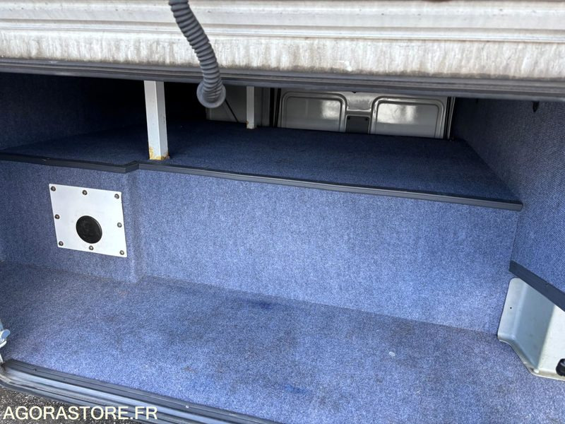 Lot de 3 minibus Mercedes mago et otokar navigo - Minibus, Putnički kombi: slika 3 Lot de 3 minibus Mercedes mago et otokar navigo - Minibus, Putnički kombi: slika 3