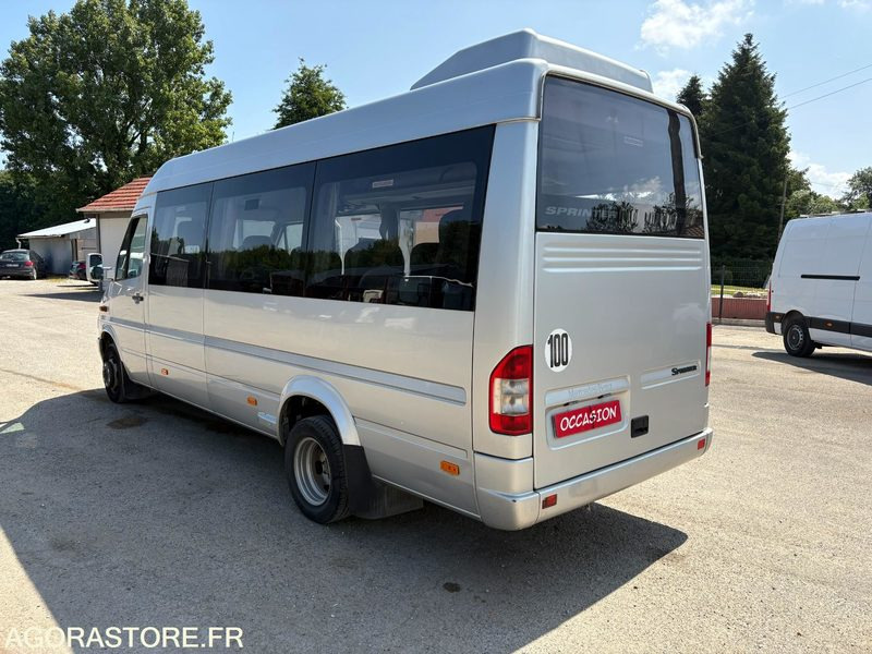 MERCEDES 413 DIESEL 17 PL - 2006 - 312 800 kms - Minibus, Putnički kombi: slika 4 MERCEDES 413 DIESEL 17 PL - 2006 - 312 800 kms - Minibus, Putnički kombi: slika 4