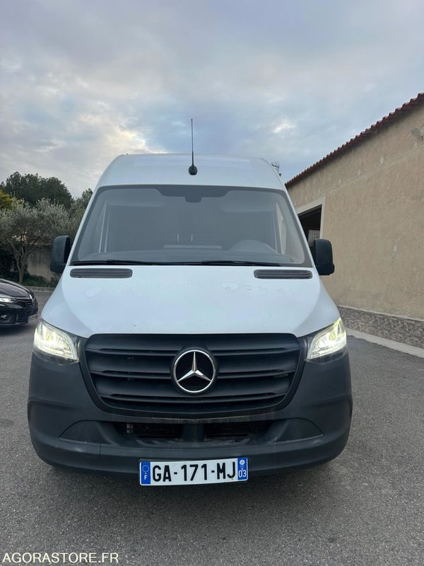 MERCEDES - SPRINTER - 2021 / 88000 KM - Furgon: slika 3 MERCEDES - SPRINTER - 2021 / 88000 KM - Furgon: slika 3
