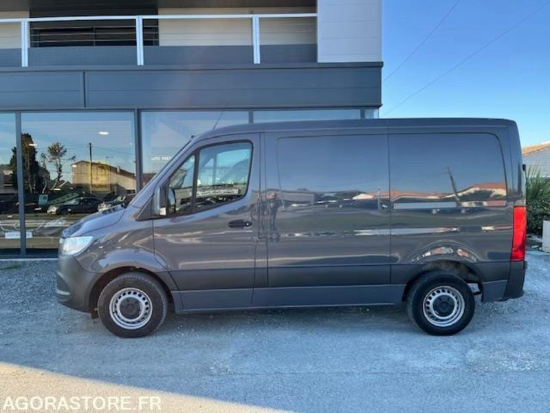 MERCEDES SPRINTER 3 FOURGON 314 CDI 33 9G-TRONIC L1H1 3PLACES - Furgon: slika 4 MERCEDES SPRINTER 3 FOURGON 314 CDI 33 9G-TRONIC L1H1 3PLACES - Furgon: slika 4