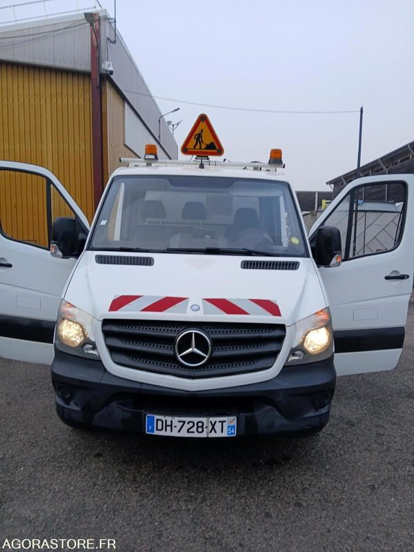 MERCEDES SPRINTER ANNEE 2014 BENNE BASCULANTE BOITE AUTO - Dostavno vozilo istovarivač: slika 1 MERCEDES SPRINTER ANNEE 2014 BENNE BASCULANTE BOITE AUTO - Dostavno vozilo istovarivač: slika 1