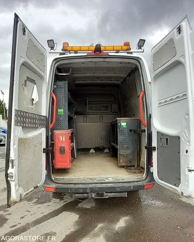 MERCEDES SPRINTER diesel - Année 2018 - 349.100km - Furgon: slika 5 MERCEDES SPRINTER diesel - Année 2018 - 349.100km - Furgon: slika 5