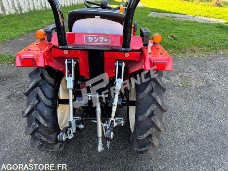 MICROTRACTEUR YANMAR 16CV 3 CYLINDRES DIESEL D'OCCASION 4 RM PDF 3 PTS COMPLET - Traktor: slika 5 MICROTRACTEUR YANMAR 16CV 3 CYLINDRES DIESEL D'OCCASION 4 RM PDF 3 PTS COMPLET - Traktor: slika 5