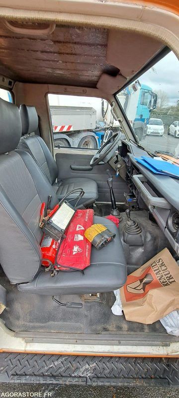 MINI COMBINE RIVARD/TOYOTA 2002 DW724WF (VENTE UNIQUEMENT EXPORT) - SUVSUV: slika 2 MINI COMBINE RIVARD/TOYOTA 2002 DW724WF (VENTE UNIQUEMENT EXPORT) - SUVSUV: slika 2