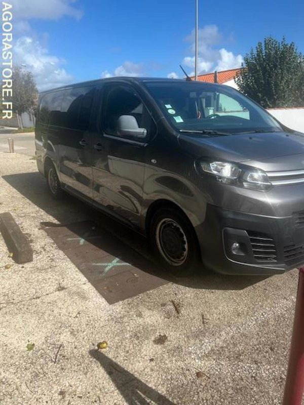 MINIBUS CITROEN JUMPY SPACETOURER 1.5L BHDI - 4 portes - 2019 - 182 000km - Minibus, Putnički kombi: slika 1 MINIBUS CITROEN JUMPY SPACETOURER 1.5L BHDI - 4 portes - 2019 - 182 000km - Minibus, Putnički kombi: slika 1