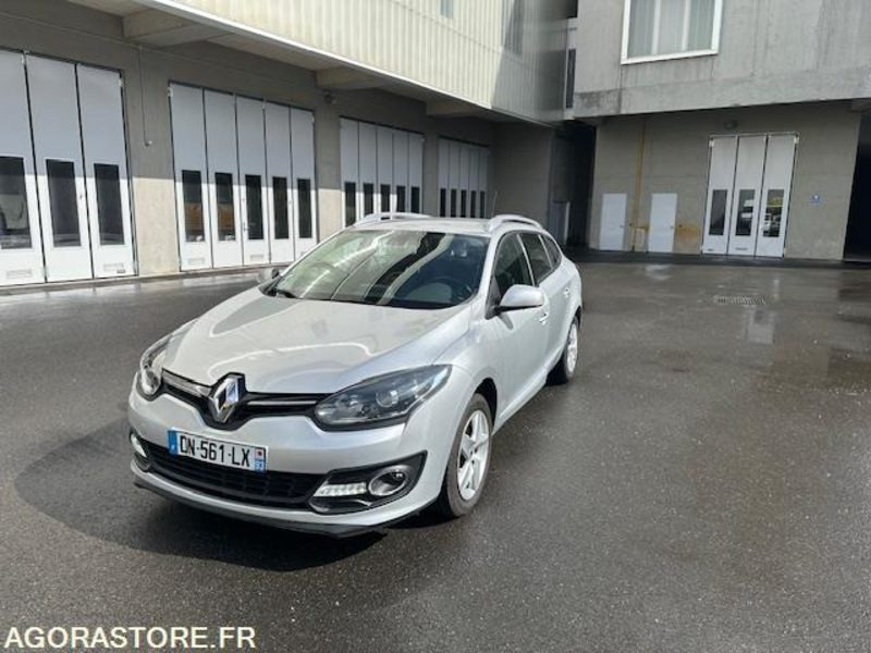 Megane III Phase 3 Estate 1.5 dCi 110 cv BVA DN561LX - Karavan: slika 1 Megane III Phase 3 Estate 1.5 dCi 110 cv BVA DN561LX - Karavan: slika 1