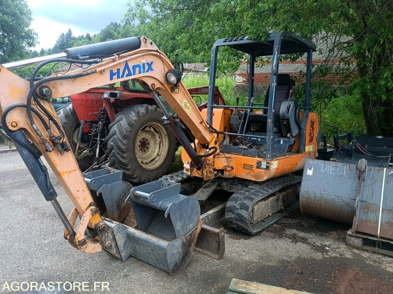 Mini Pelle 2t500 Hanix H26P 4550 Heures - Mini bager: slika 2 Mini Pelle 2t500 Hanix H26P 4550 Heures - Mini bager: slika 2