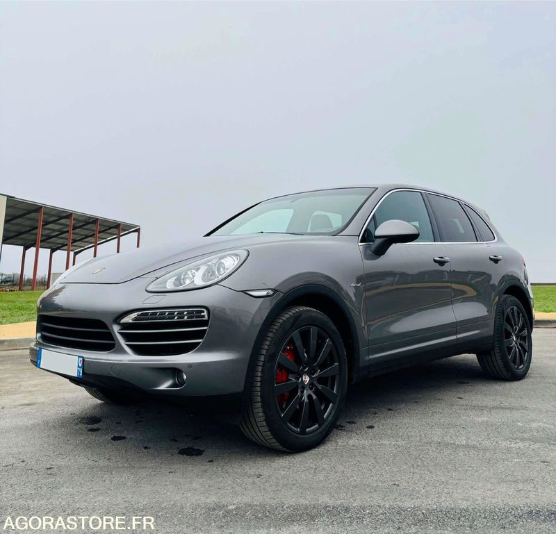 NIORT - PORSCHE CAYENNE 3.0 V6 - 2012 - 42 000 KM - Automobil: slika 2 NIORT - PORSCHE CAYENNE 3.0 V6 - 2012 - 42 000 KM - Automobil: slika 2