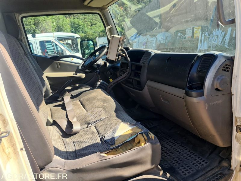 NISSAN - BOM - CABSTAR - Dostavno vozilo istovarivač: slika 4 NISSAN - BOM - CABSTAR - Dostavno vozilo istovarivač: slika 4