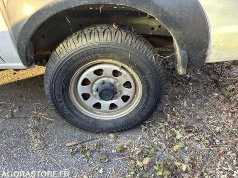 NISSAN KING-CAB - 2010 - 218034km - AZ254QR - Pikap: slika 5 NISSAN KING-CAB - 2010 - 218034km - AZ254QR - Pikap: slika 5