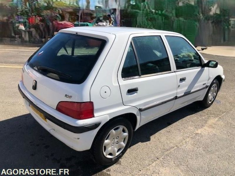PEUGEOT 106 FINITION ZEN ESSENCE - Automobil: slika 3 PEUGEOT 106 FINITION ZEN ESSENCE - Automobil: slika 3