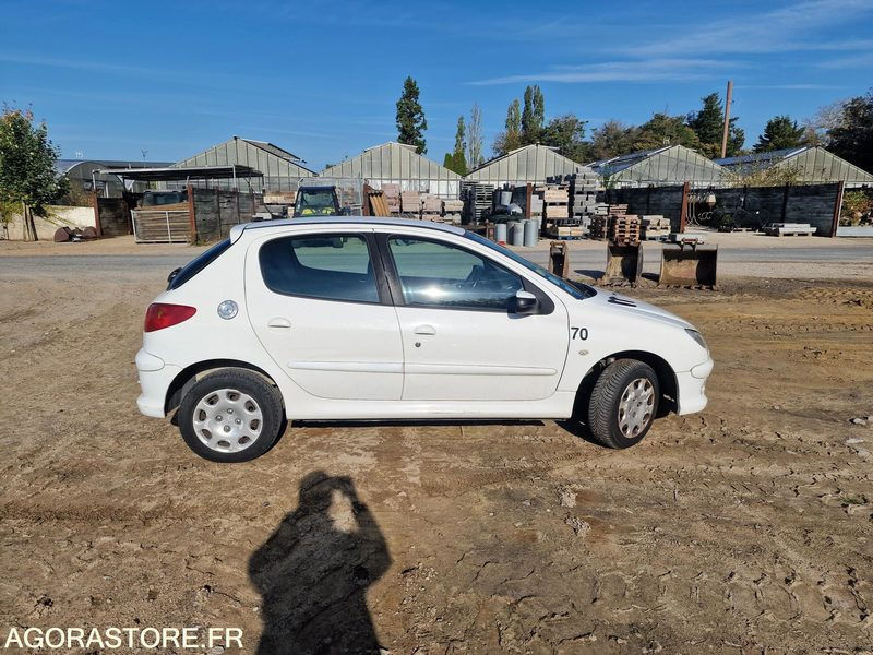 PEUGEOT 206 - LOT N°1 - Automobil: slika 5 PEUGEOT 206 - LOT N°1 - Automobil: slika 5