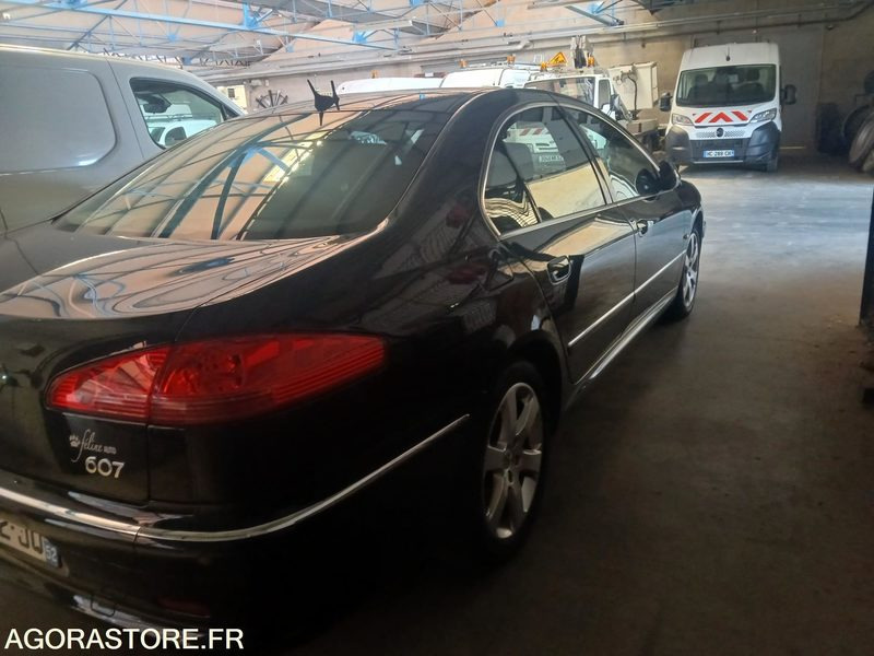 PEUGEOT 607 - Automobil: slika 2 PEUGEOT 607 - Automobil: slika 2
