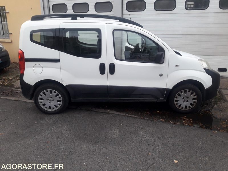 PEUGEOT BIPPER 2012 - Mali kombi: slika 2 PEUGEOT BIPPER 2012 - Mali kombi: slika 2