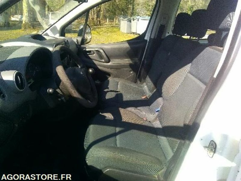 PEUGEOT Partner - 218886km - 2010 - Mali kombi: slika 3 PEUGEOT Partner - 218886km - 2010 - Mali kombi: slika 3