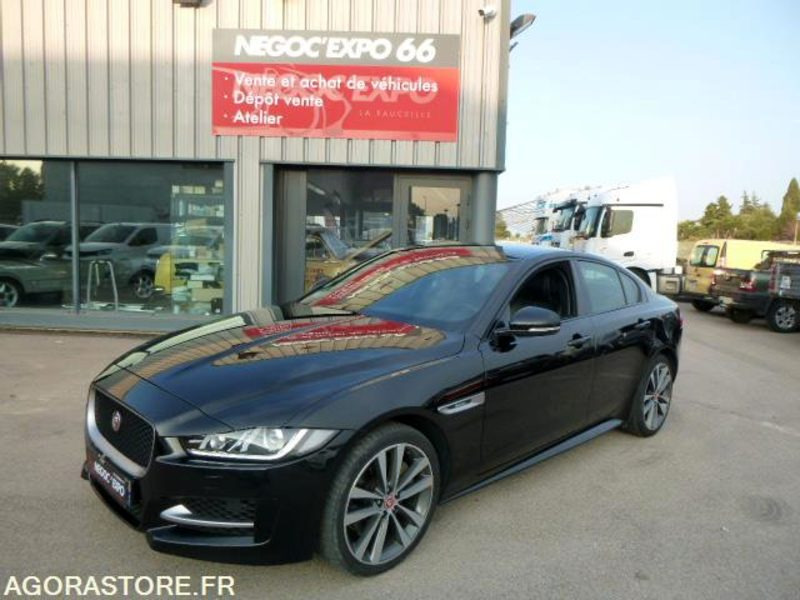 PRIX TTC 0% TVA - JAGUAR XE 2.0 180CV R SPORT AWD - 2016 - 160 000km - Automobil: slika 1 PRIX TTC 0% TVA - JAGUAR XE 2.0 180CV R SPORT AWD - 2016 - 160 000km - Automobil: slika 1
