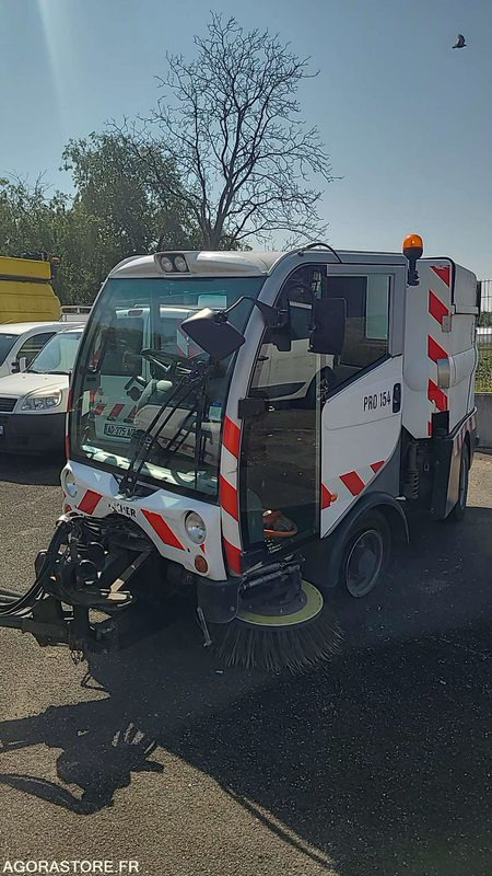 PRO 154 - CITYCAT 2020 - 47019KM - 2010 - Baštenska oprema: slika 1 PRO 154 - CITYCAT 2020 - 47019KM - 2010 - Baštenska oprema: slika 1