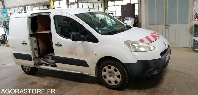 Peugeot PARTNER - Furgon: slika 1 Peugeot PARTNER - Furgon: slika 1