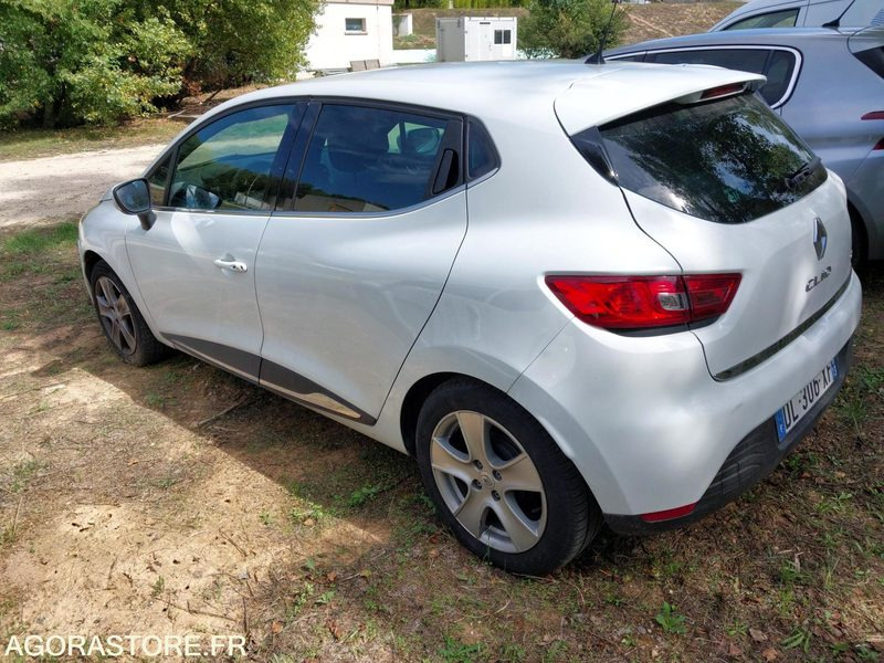 RENAULT CLIO - 133418km - 2014 - Automobil: slika 4 RENAULT CLIO - 133418km - 2014 - Automobil: slika 4