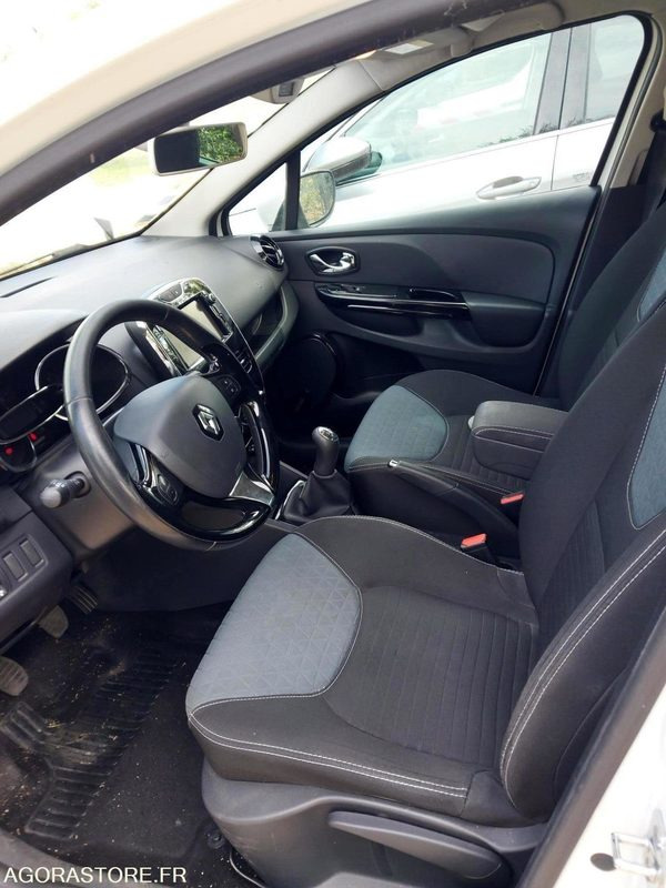 RENAULT CLIO - 133418km - 2014 - Automobil: slika 5 RENAULT CLIO - 133418km - 2014 - Automobil: slika 5