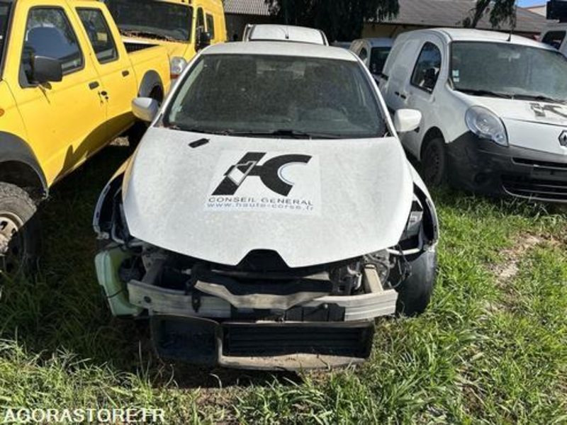 RENAULT CLIO - 2014 - 169502KM - DL008WA - Automobil: slika 1 RENAULT CLIO - 2014 - 169502KM - DL008WA - Automobil: slika 1