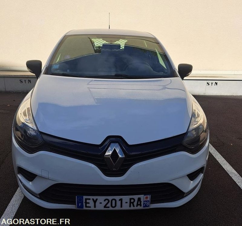 RENAULT - CLIO - 2018 - 79 000 KM - Automobil: slika 1 RENAULT - CLIO - 2018 - 79 000 KM - Automobil: slika 1