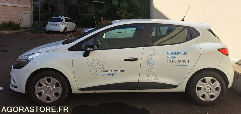 RENAULT - CLIO - 2018 - 79 000 KM - Automobil: slika 3 RENAULT - CLIO - 2018 - 79 000 KM - Automobil: slika 3