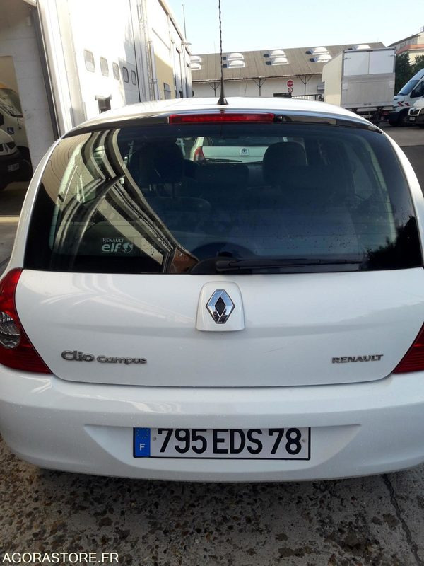 RENAULT CLIO CAMPUS95 - Automobil: slika 1 RENAULT CLIO CAMPUS95 - Automobil: slika 1