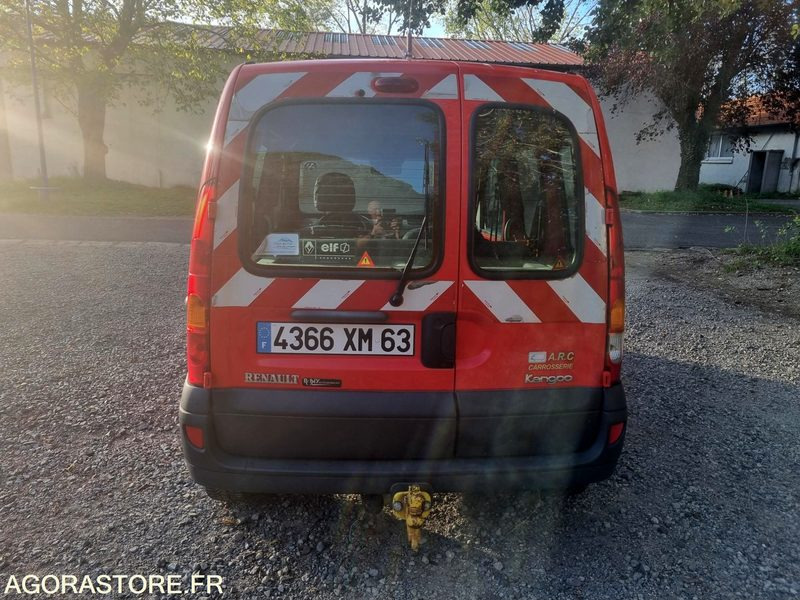 RENAULT KANGOO - 4366 XM 63 - 2003 - Automobil: slika 3 RENAULT KANGOO - 4366 XM 63 - 2003 - Automobil: slika 3
