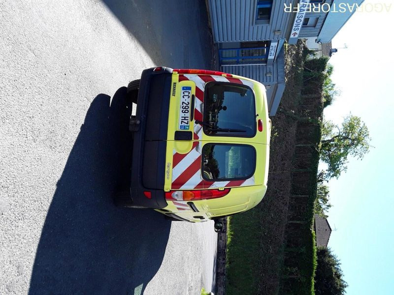 RENAULT KANGOO DCI C2063 - 303160 km - 2006 - Mali kombi: slika 3 RENAULT KANGOO DCI C2063 - 303160 km - 2006 - Mali kombi: slika 3
