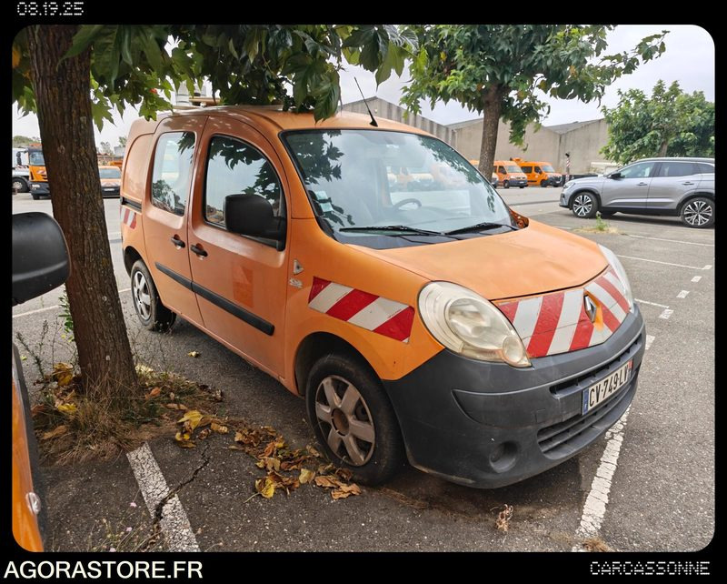 RENAULT Kangoo Diesel CV749LV - moteur tournant - butée d'embrayage HS - Mali kombi: slika 2 RENAULT Kangoo Diesel CV749LV - moteur tournant - butée d'embrayage HS - Mali kombi: slika 2