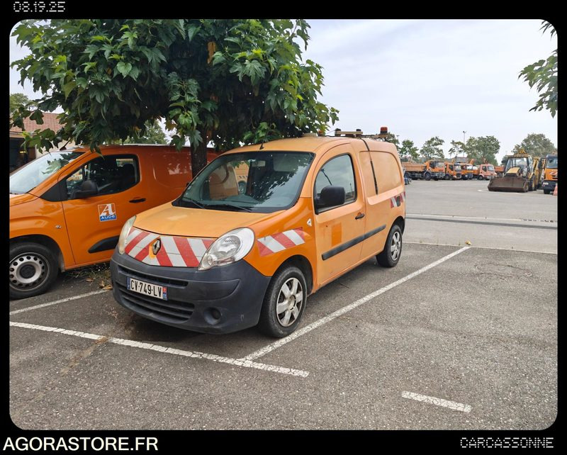 RENAULT Kangoo Diesel CV749LV - moteur tournant - butée d'embrayage HS - Mali kombi: slika 1 RENAULT Kangoo Diesel CV749LV - moteur tournant - butée d'embrayage HS - Mali kombi: slika 1